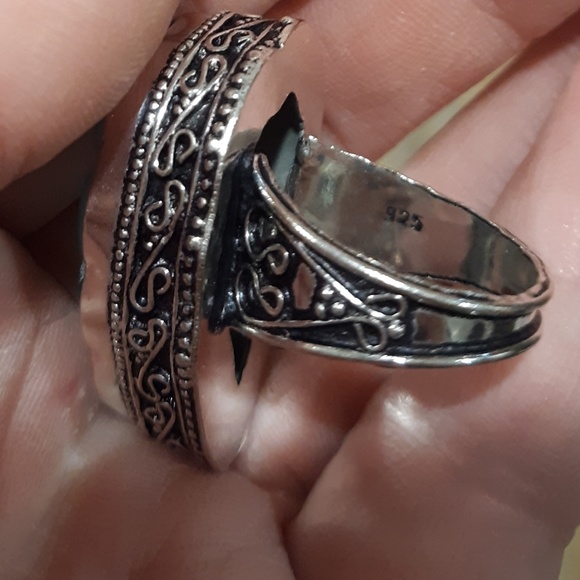 New Hand Carved Chrysoprase 925 Silver Ring. - Picture 8 of 8